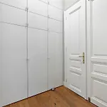 Belle Lumieux Apartement Avec Ac