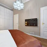 Belle Lumieux Apartement Avec Ac