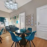 Belle Lumieux Apartement Avec Ac